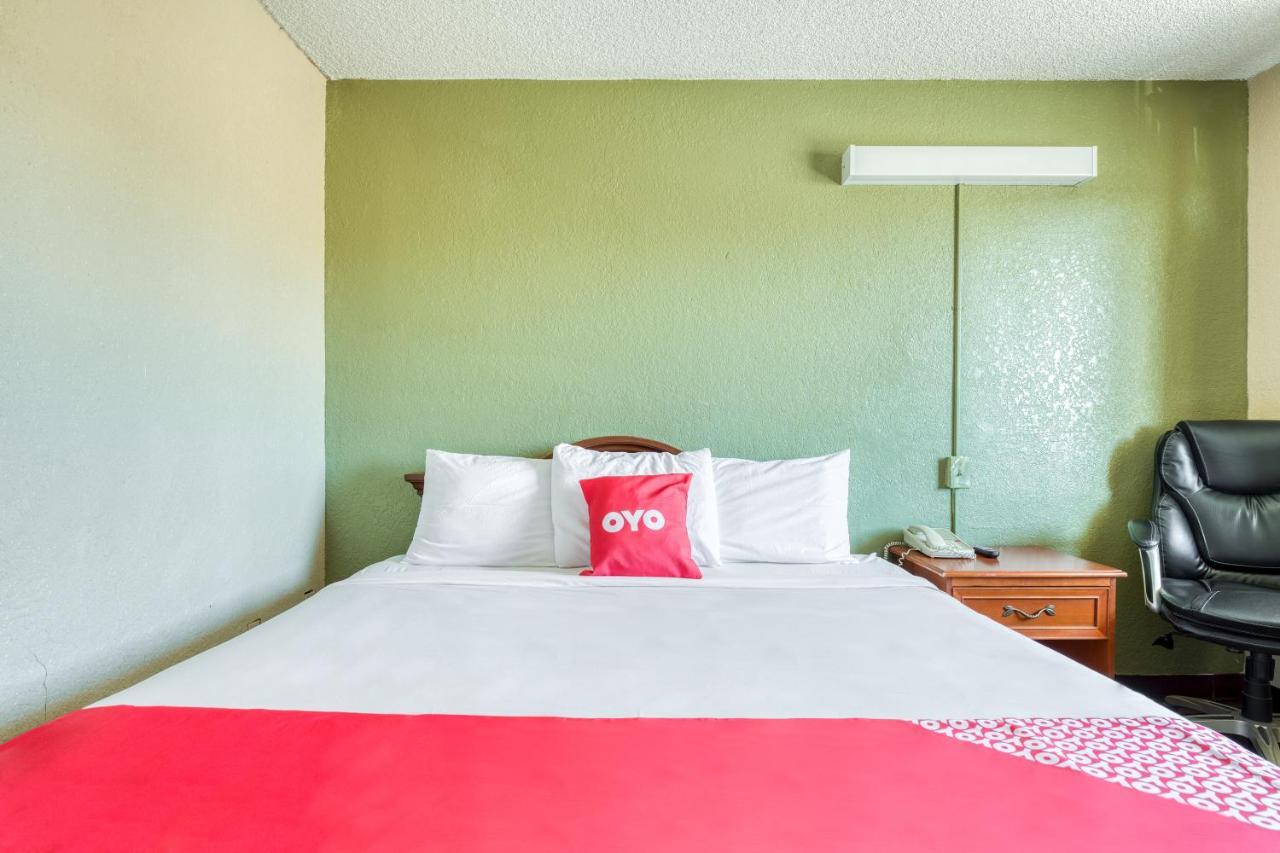 Oyo Hotel Tucson Downtown Eksteriør billede