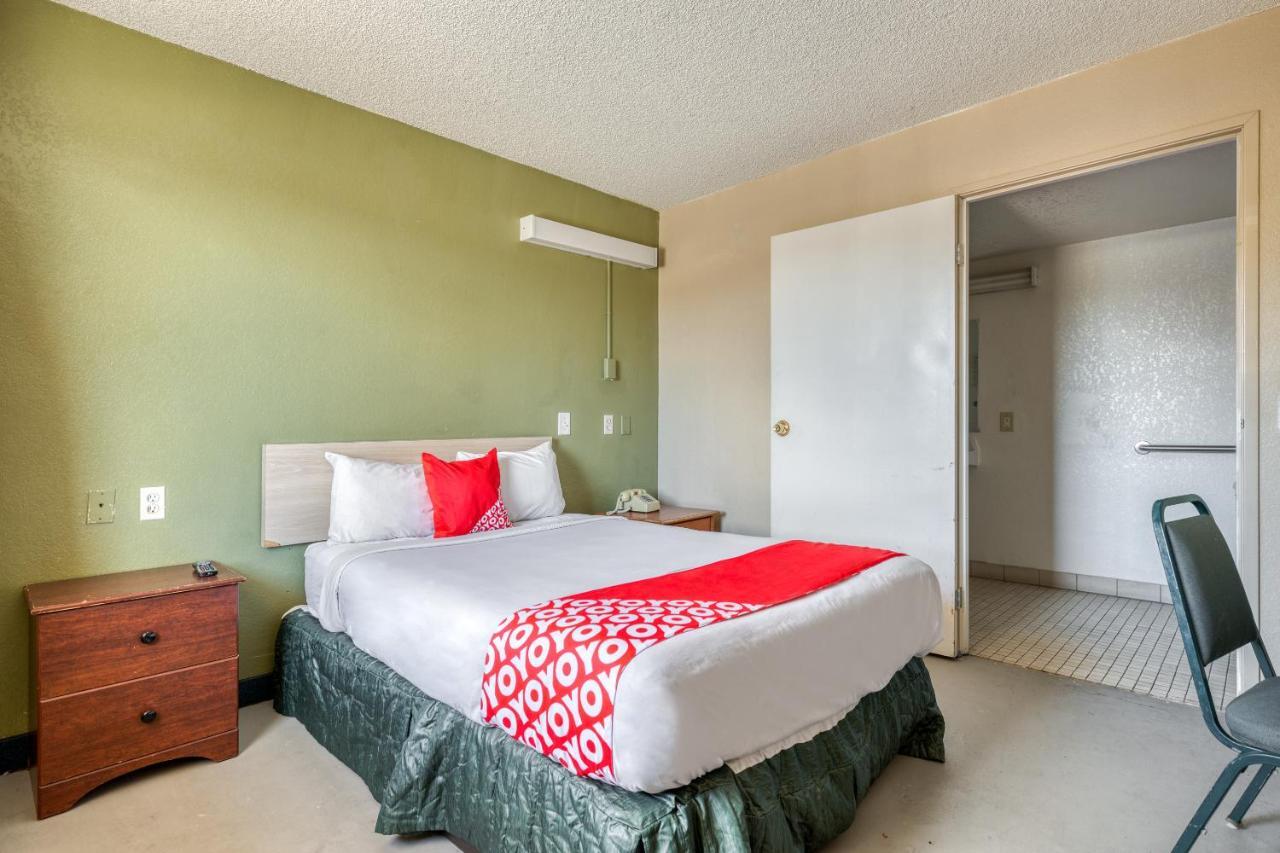 Oyo Hotel Tucson Downtown Eksteriør billede